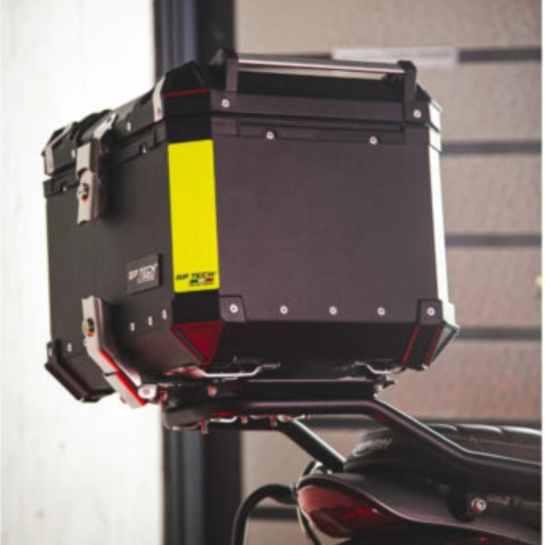 00341bde446ff71e5c35db8616479c00-1.png Bauleto Moto 45L Carbono Universal Com Base Forração Smoke - Imagem 7